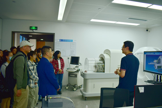 1.參觀勞特伯生物醫學成像研究中心